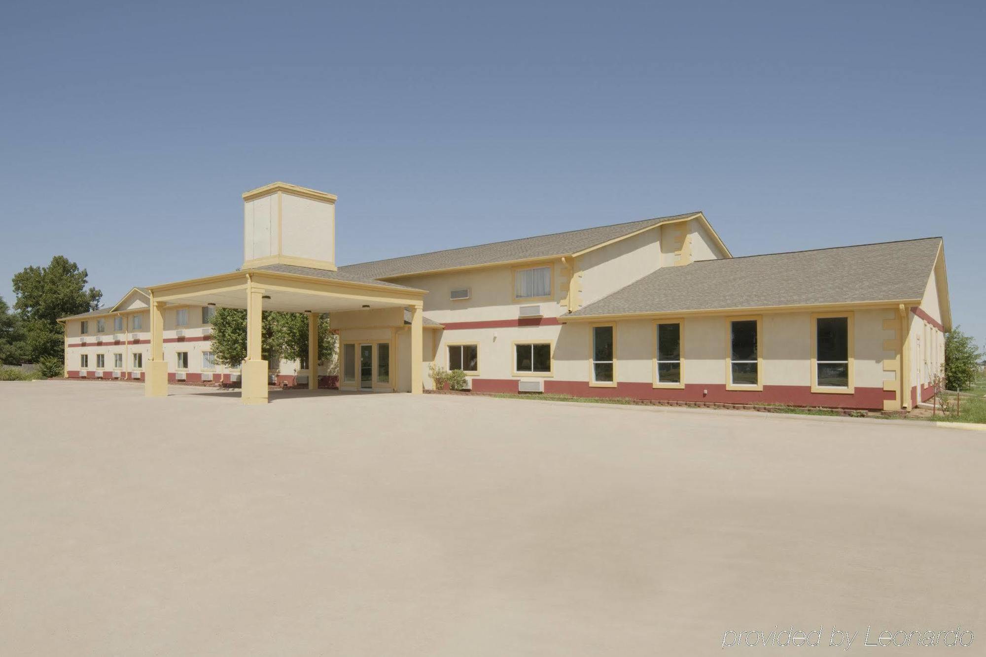 Executive Inn Alva Exterior photo